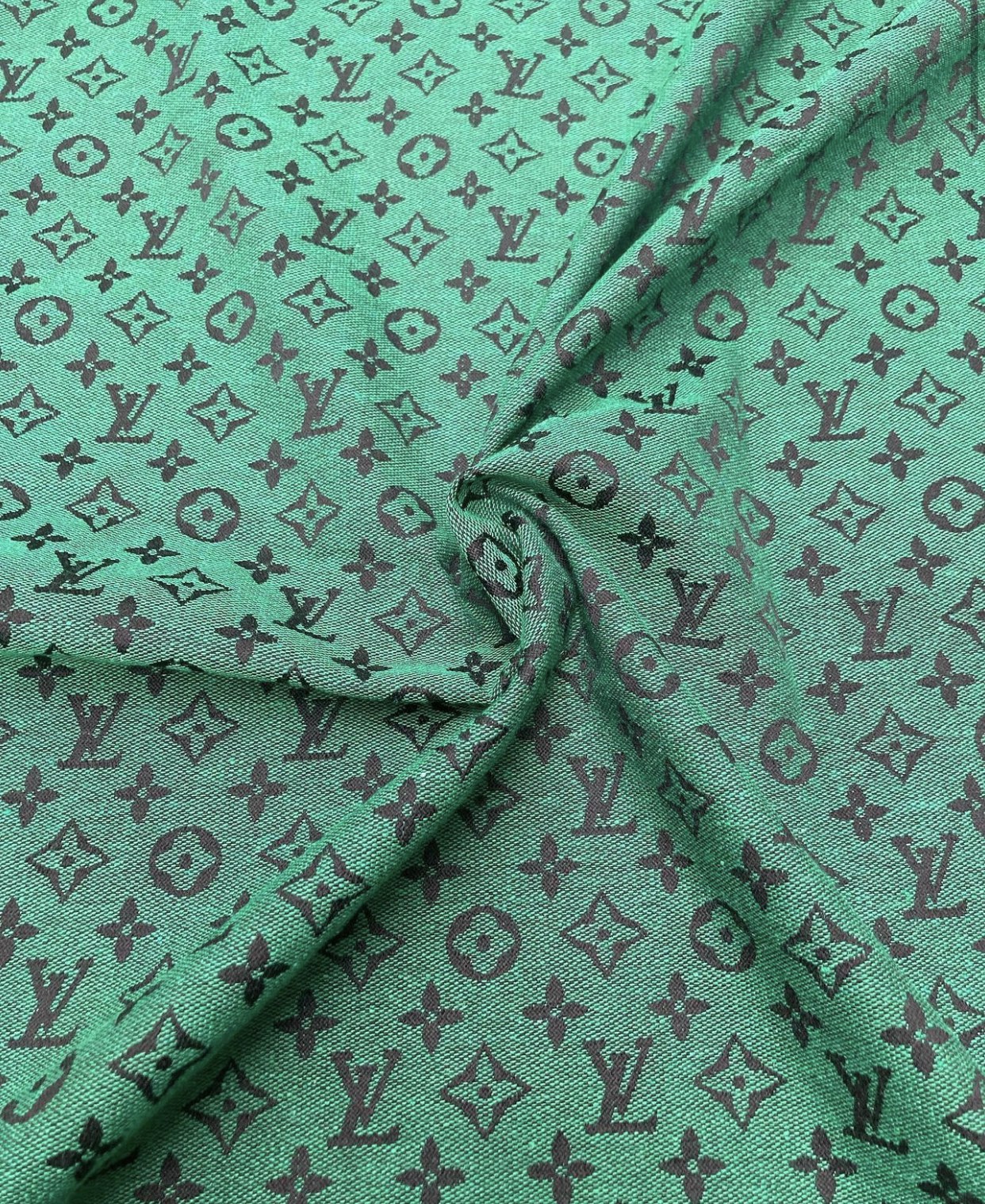 Peacock Green Lv Cotton Jacquard Fabric for Apparel Crafts