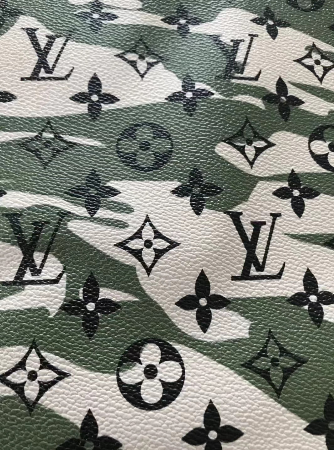 Trending LV Green Camo Leather Fabric for Shoe Custom Bag